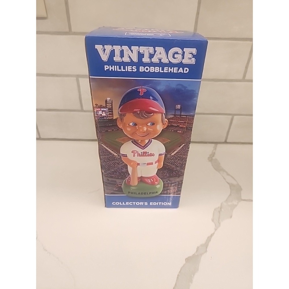 Philadelphia Phillies 2015 SGA Vintage Collector's Edition Bobblehead